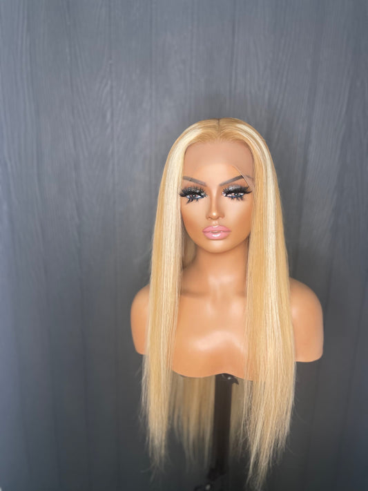 Dayna 13x4 Frontal Lace Wig 2-Tone 613/27